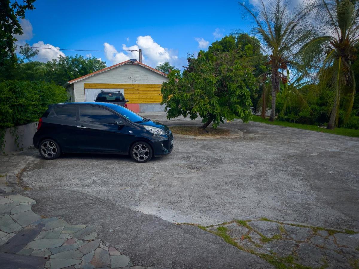 Villa Jouanacaera Le Carbet Esterno foto